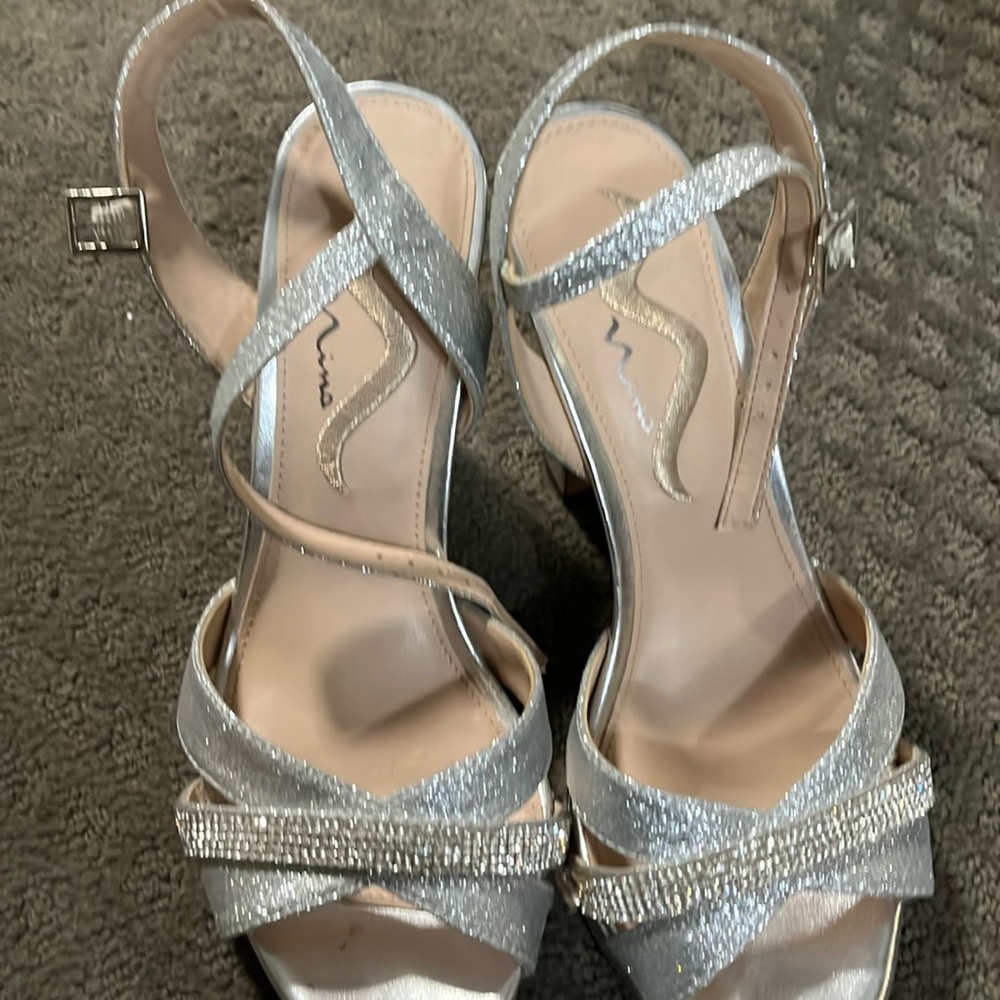 Silver ladies size 8 elegant open toe